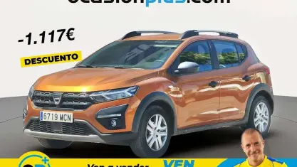 Usado Dacia Sandero Essentiel 101 CV (74 kW) 2022 Naranja Utilitario