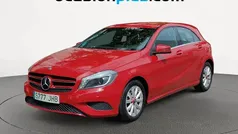 Rojo Usado 2015 Mercedes A180 Style Utilitario | 13.990 € (Precio justo)