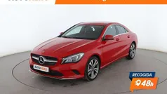 Rojo Usado 2017 Mercedes CLA180 Berlina | 20.399 € (Precio justo)