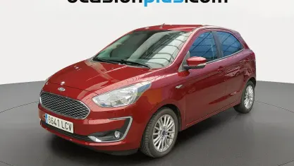 Usado Ford Ka Plus Ultimate 86 CV (63 kW) 2019 Rojo Utilitario