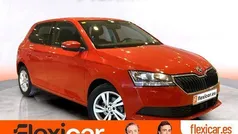 Rojo Usado 2020 Skoda Fabia Ambition Berlina | 11.990 € (Precio justo)