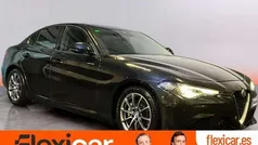 Azul Usado 2017 Alfa Romeo Giulia Super Berlina | 18.790 € (Precio justo)