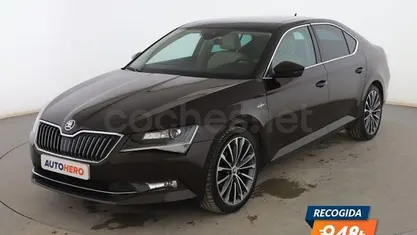 Usado Skoda Superb LAURIN & KLEMENT 190 CV (139 kW) 2016 Marrón Berlina