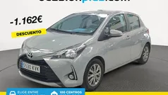 Gris / plata Usado 2019 Toyota Yaris Active Berlina | 12.090 € (Precio justo)