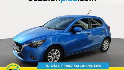 Usado Mazda 2 Style+ 90 CV (66 kW) 2015 Azul Utilitario