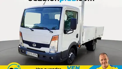 Usado Nissan Cabstar 130 CV (95 kW) 2007 Blanco Pickup/Camioneta