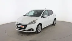 Blanco Usado 2015 Peugeot 208 Active Utilitario | 7999 € (Precio justo)