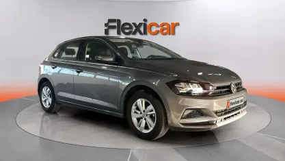 Usado VW Polo Advance 95 CV (69 kW) 2018 Gris Utilitario