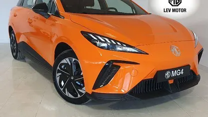 Nuevo MG MG5 EV 125 kW (170 CV) 2026 Naranja Familiar