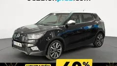 Negro Usado 2017 Ssangyong (KGM) Tivoli Limited SUV | 11.190 € (Precio justo)