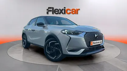 Usado DS Automobiles DS3 Crossback Performance 131 CV (96 kW) 2021 Gris SUV