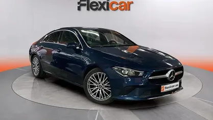 Usado Mercedes CLA180 136 CV (100 kW) 2023 Azul Berlina