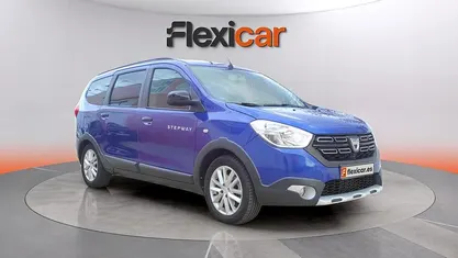 Usado Dacia Lodgy Comfort 116 CV (85 kW) 2020 Azul Monovolumen
