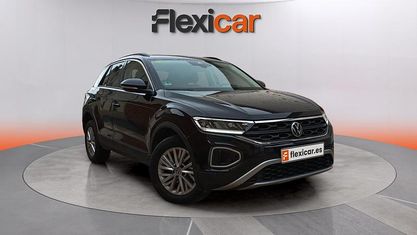 Usado VW T-Roc 116 CV (85 kW) 2025 Negro SUV