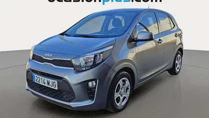 Usado Kia Picanto 67 CV (49 kW) 2023 Gris Utilitario