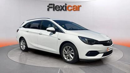 Usado Opel Astra Elegance 122 CV (89 kW) 2019 Blanco Berlina