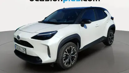 Usado Toyota Yaris Hybrid Style 116 CV (85 kW) 2022 Blanco SUV
