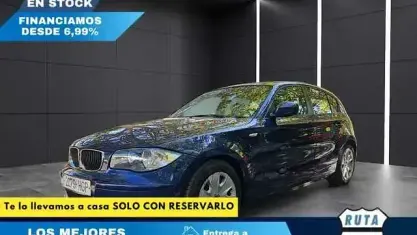 Usado BMW 120 170 CV (125 kW) 2010 Azul Utilitario