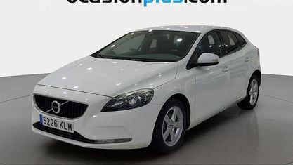 Begagnad Volvo V40 Kinetic 120 HK (88 kW) 2018 Vit Halvkombi