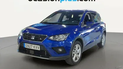 Usado Seat Arona Ecomotive 116 CV (85 kW) 2019 Azul SUV