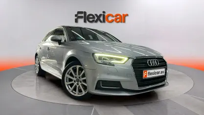 Usado Audi A3 Premium 116 CV (85 kW) 2019 Gris Berlina