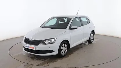Usado Skoda Fabia Active 75 CV (55 kW) 2017 Blanco Utilitario
