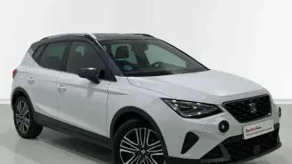 Usado Seat Arona FR 115 CV (84 kW) 2024 Blanco SUV