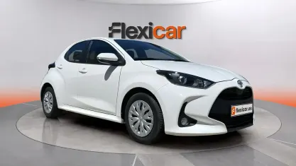 Usado Toyota Yaris Edition 125 CV (91 kW) 2023 Blanco Utilitario