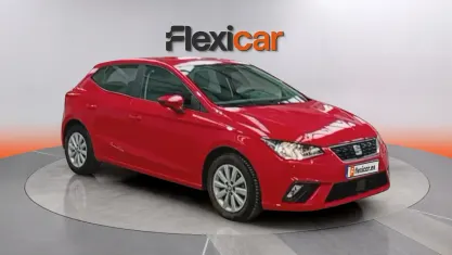 Usado Seat Ibiza Reference 95 CV (69 kW) 2019 Rojo Utilitario