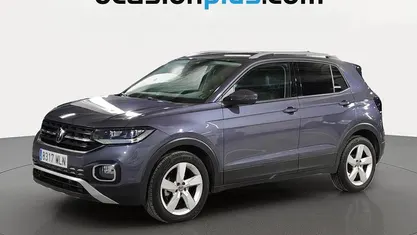 Usado VW T-Cross Sportline 110 CV (80 kW) 2023 Gris SUV