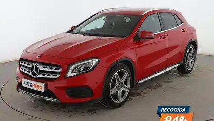 Usado Mercedes GLA200 AMG line 156 CV (114 kW) 2019 Rojo SUV