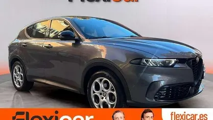 Gris Usado 2023 Alfa Romeo Tonale Sprint SUV | 21.490 € (Precio justo)