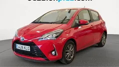 Rojo Usado 2018 Toyota Yaris Hybrid Active Utilitario | 12.637 € (Precio justo)