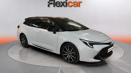 Usado Toyota Corolla Sport 196 CV (144 kW) 2024 Blanco Familiar