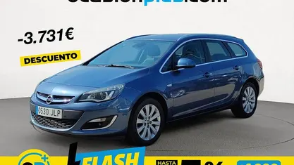 Usado Opel Astra Excellence 136 CV (100 kW) 2016 Azul Familiar
