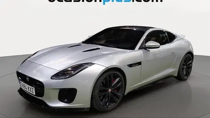Usado Jaguar F-Type R-Dynamic 300 CV (220 kW) 2019 Gris plata Coupe