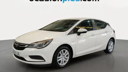 Usado Opel Astra Selective 110 CV (80 kW) 2019 Blanco Utilitario