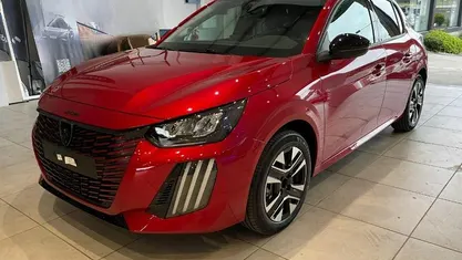 Nuevo Peugeot e-208 Style 100 kW (136 CV) 2025 Rojo Utilitario