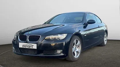 Käytetty BMW 320 177 HP (130 kW) 2007 Musta Coupe - kaksiovinen