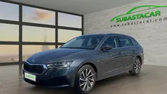 Gris Usado 2022 Skoda Octavia Ambition Familiar | 15.331 € (Buen precio)