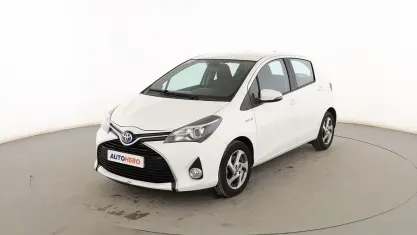 Usado Toyota Yaris Active 101 CV (74 kW) 2016 Blanco Utilitario