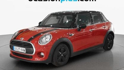 Używany Mini Cooper 95 KM (69 kW) 2018 Czerwony Hatchback