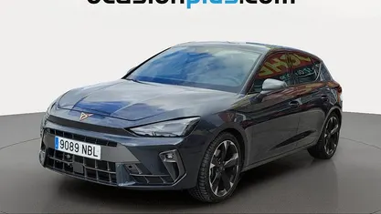 Gris Usado 2025 Cupra Leon SUV | 30.900 € (Precio justo)