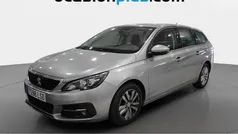 Gris Usado 2021 Peugeot 308 Active Familiar | 12.637 € (Buen precio)