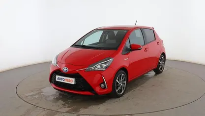 Rojo Usado 2020 Toyota Yaris Hybrid Active Utilitario | 17.099 € (Precio justo)