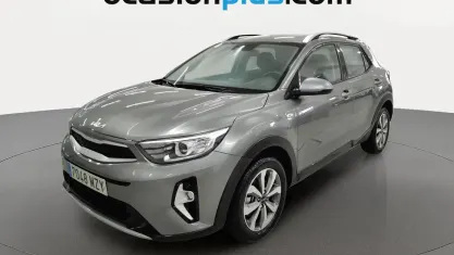 Usado Kia Stonic 101 CV (74 kW) 2025 Gris SUV