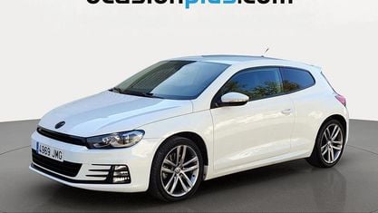 Begagnad VW Scirocco R-line 180 HK (132 kW) 2016 Vit Sportkupé
