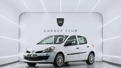 Usado Renault Clio III Business 68 CV (50 kW) 2008 Blanco Berlina