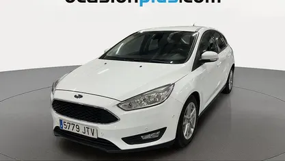 Blanco Usado 2016 Ford Focus Business Edition Utilitario | 8889 € (Precio justo)