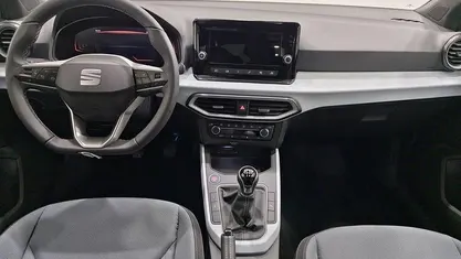 Usado Seat Ibiza 115 CV (84 kW) 2025 Gris Berlina